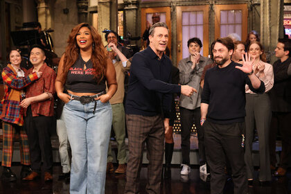 SATURDAY NIGHT LIVE -- Episode 1881 -- Pictured: (l-r) Musical guest Lizzo, host Jon Hamm, and special guest Kieran Culkin during Goodnights & Credits on Saturday, April 12, 2025 -- (Photo by: Will Heath/NBC)